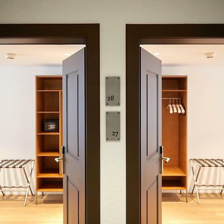 Italian Lifestyle Hotel & Osteria Chartreuse Тун Экстерьер фото