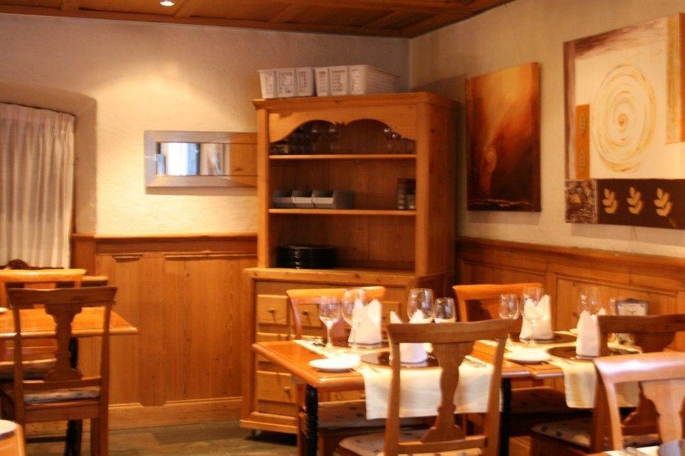 Italian Lifestyle Hotel & Osteria Chartreuse Тун Экстерьер фото
