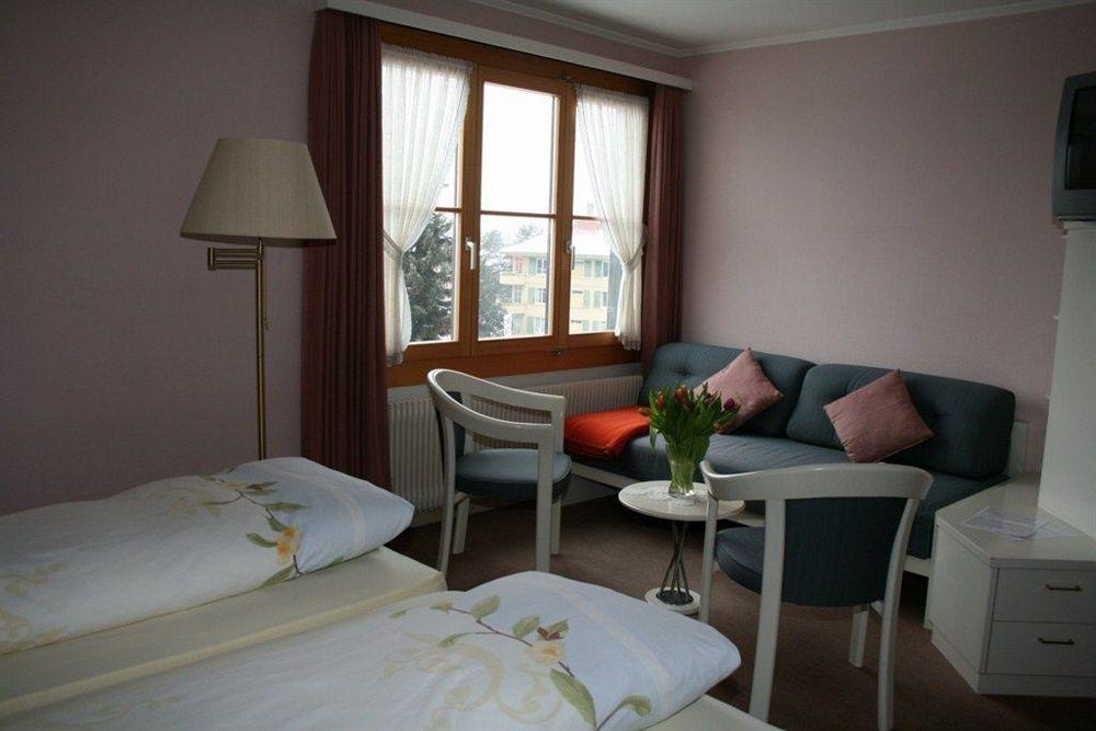 Italian Lifestyle Hotel & Osteria Chartreuse Тун Экстерьер фото