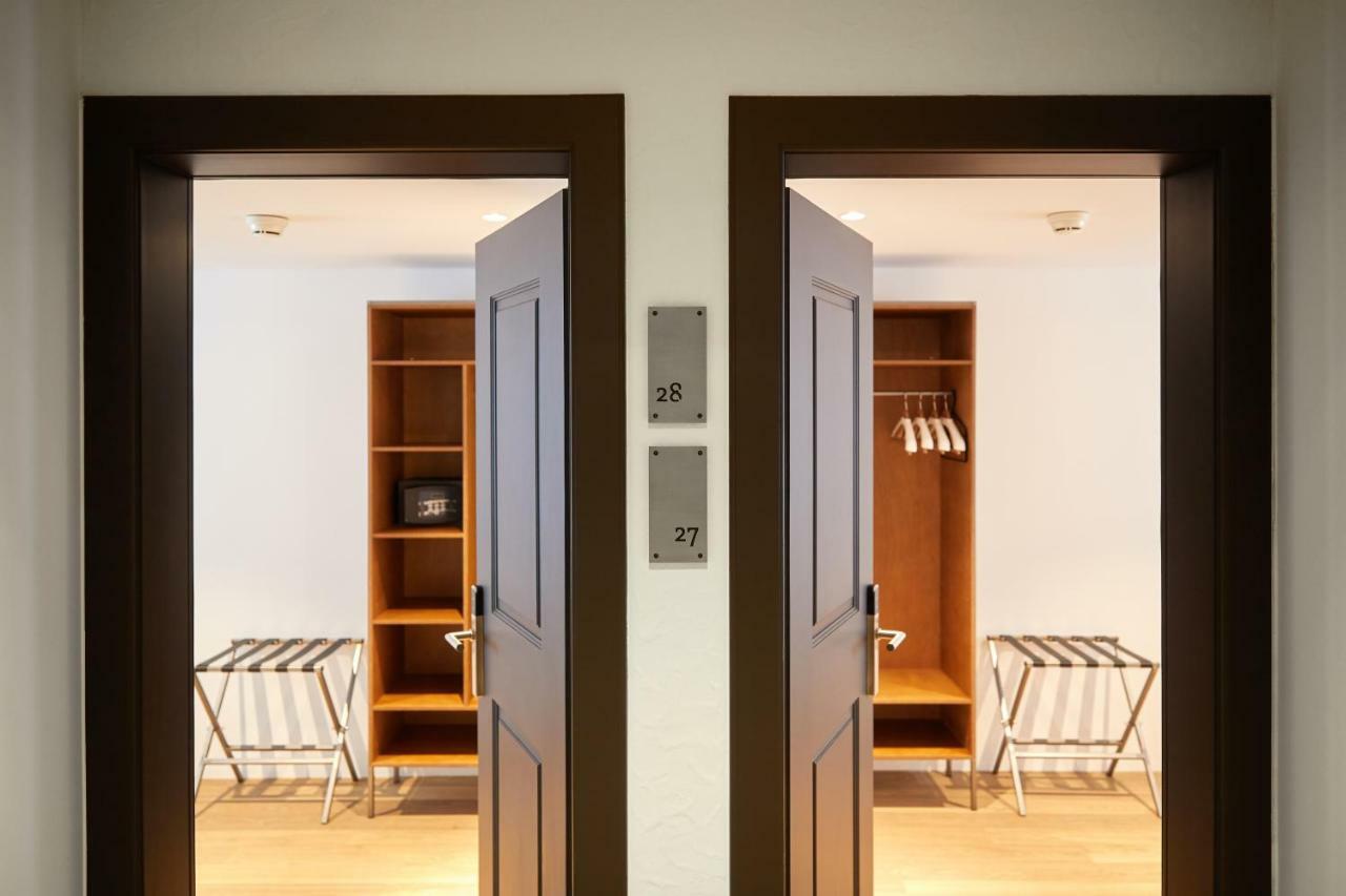 Italian Lifestyle Hotel & Osteria Chartreuse Тун Экстерьер фото